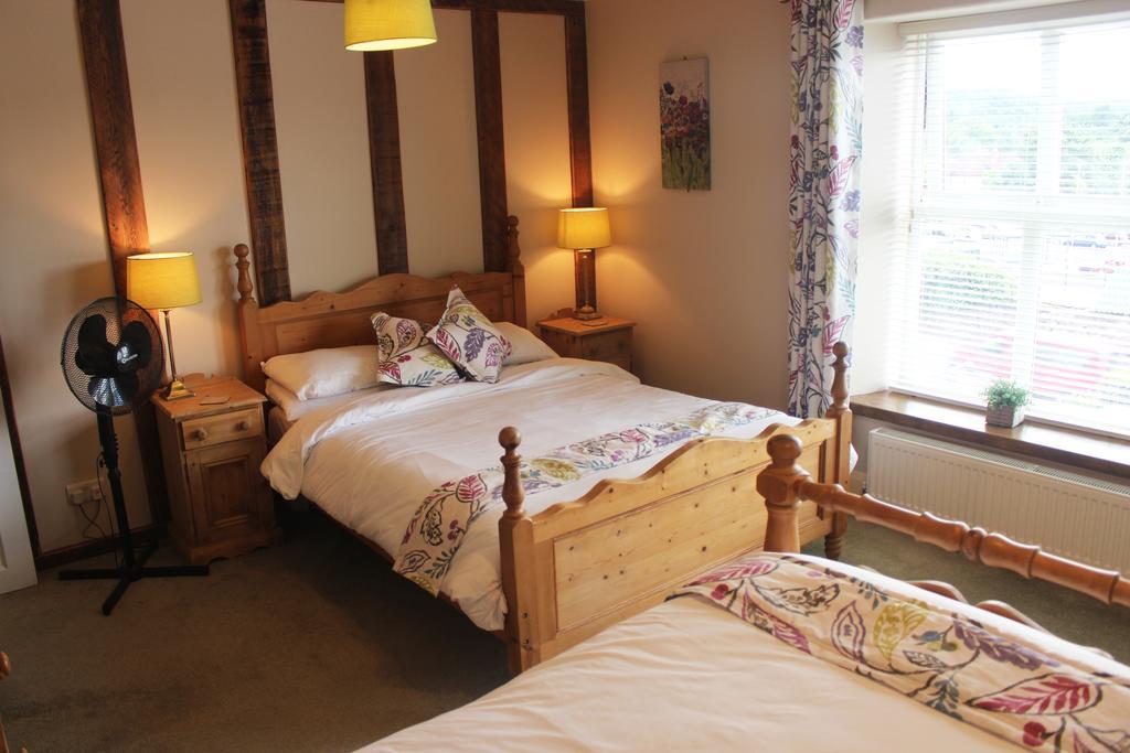 The Mayhill Hotel Monmouth Bagian luar foto