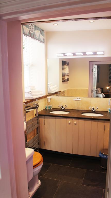 The Mayhill Hotel Monmouth Bagian luar foto
